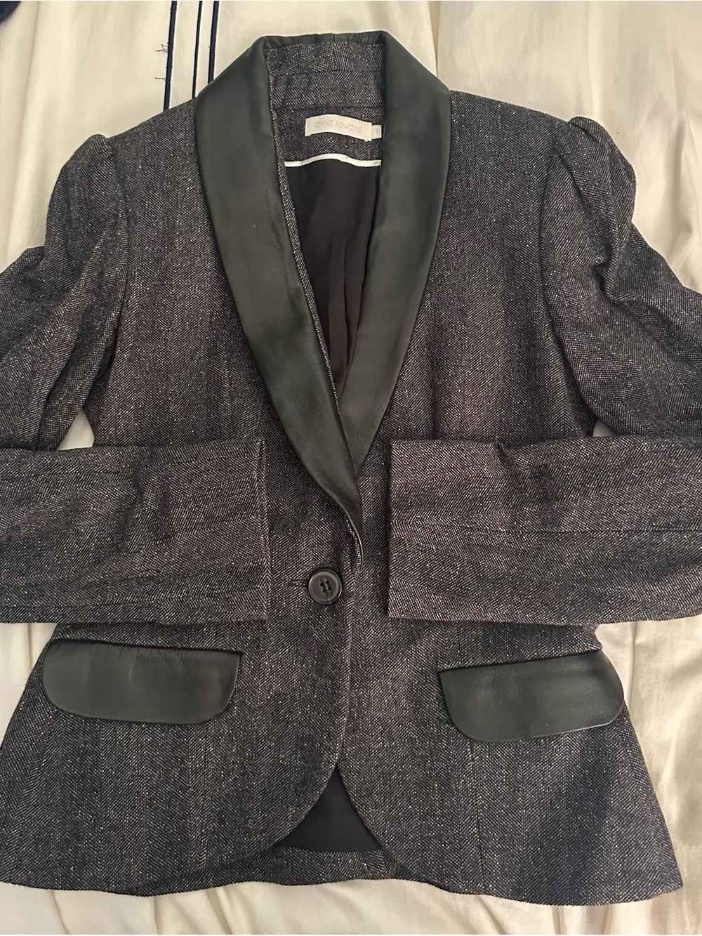 Anne Fontaine MARJORIE
Leather-Trim Wool Blend Blazer in Charcoal